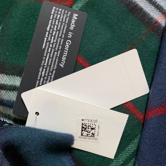 Winter scarf Cashmink unisex green blue white red plaid with fringe. - Picture 3 of 4